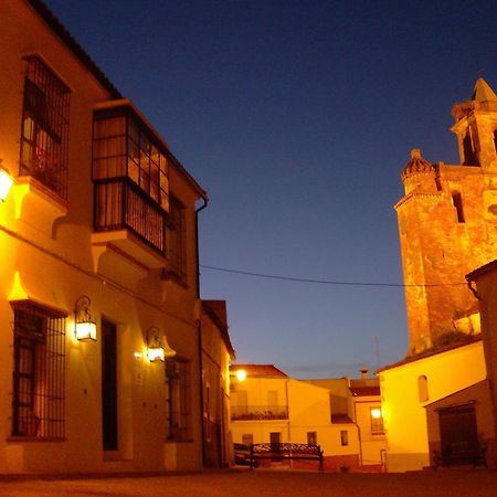 Casa Rural Y Restaurante Casa Adriano Casa de hóspedes Alanís Exterior foto