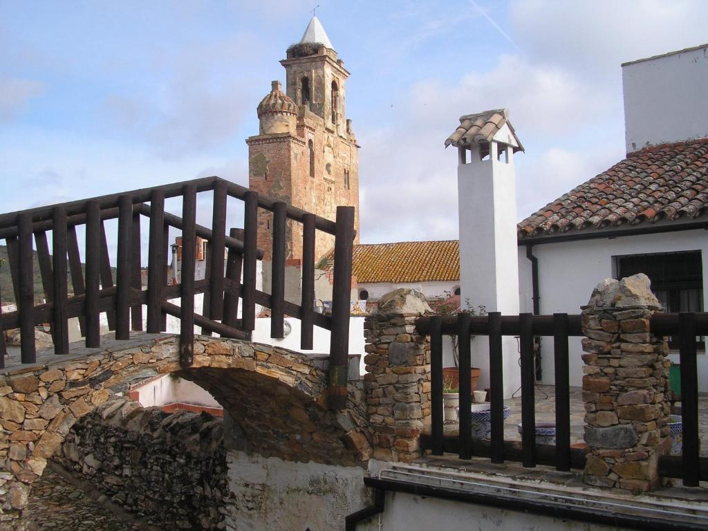 Casa Rural Y Restaurante Casa Adriano Casa de hóspedes Alanís Exterior foto