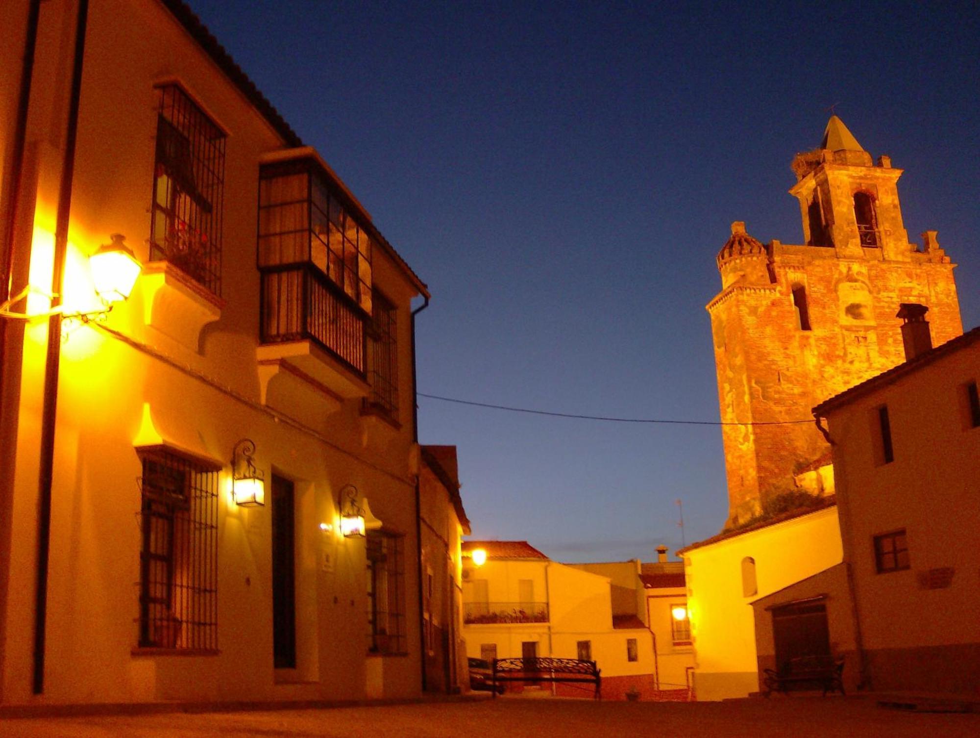 Casa Rural Y Restaurante Casa Adriano Casa de hóspedes Alanís Exterior foto